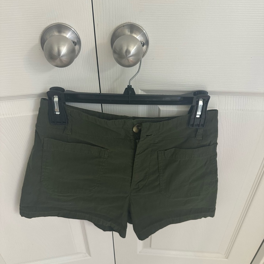 Anthropologie Mauve Magic Fabric Dark Green Women's Cargo Shorts